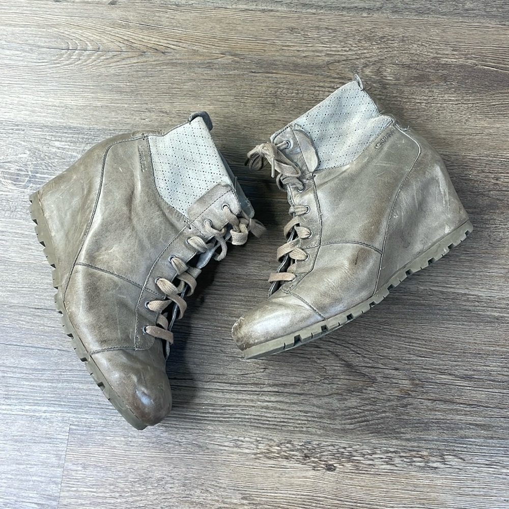 Merrell Womens Wedgetarian Lexi Taupe Grey Leather Hiking Style Boots, size 10.5